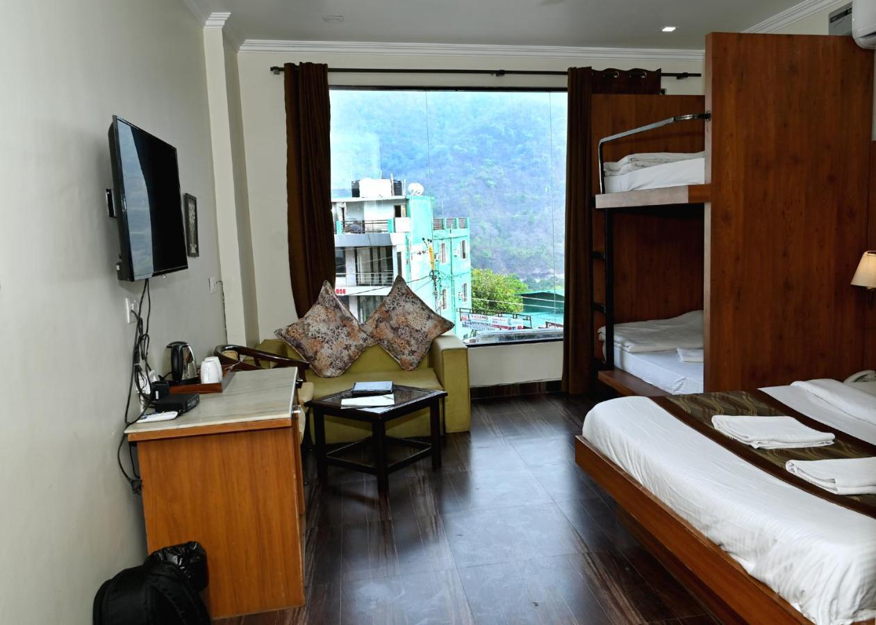 Hotel Peepal Tree Rishīkesh Exteriör bild