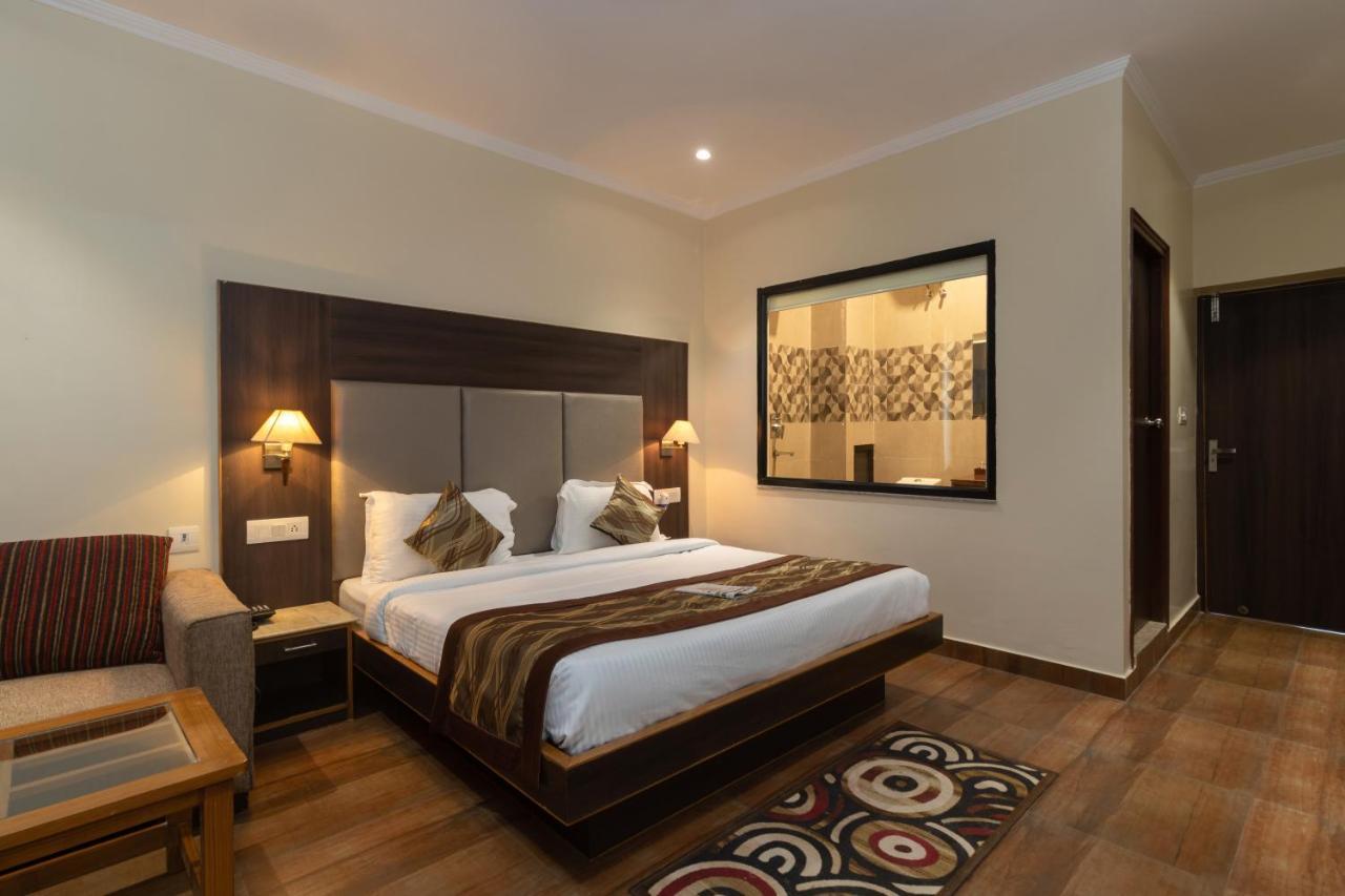 Hotel Peepal Tree Rishīkesh Exteriör bild